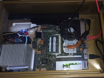 databox_19_inside.jpg